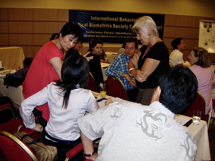 Dr._Wang_Chenxia_Manfred_Magg_Chirologie_Kongress_Budapest_2010